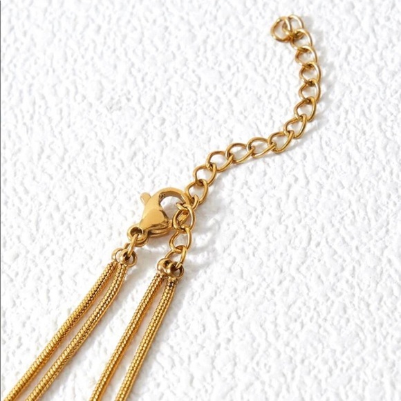 Gold Stainless Steel layered Necklace - Picture 4 of 6